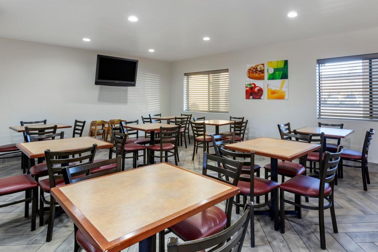 Quality Inn & Suites Goodyear - Phoenix West Buitenkant foto